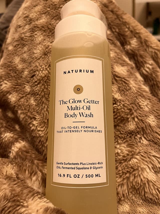 Naturium The Glow Getter Multi-Oil Body Wash review photo by melissareviewsthings
