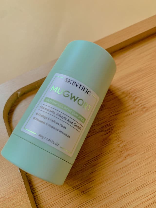 Skintific Mugwort Anti Pores & Acne Clay Mask Stick review photo by farabeautydiary