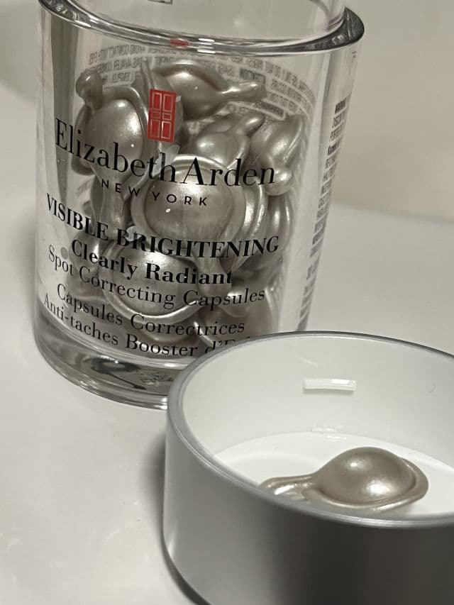 Elizabeth Arden Visible Brightening Spot Correcting Night Capsules review photo by Emily626Brady