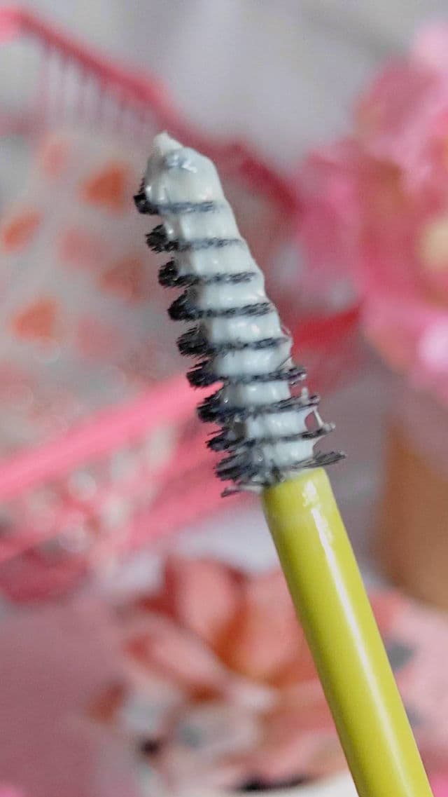 UNLEASHIA Shaper Pomade Eyebrow Fixer - Clear Fixer review photo by MillyxGlowy
