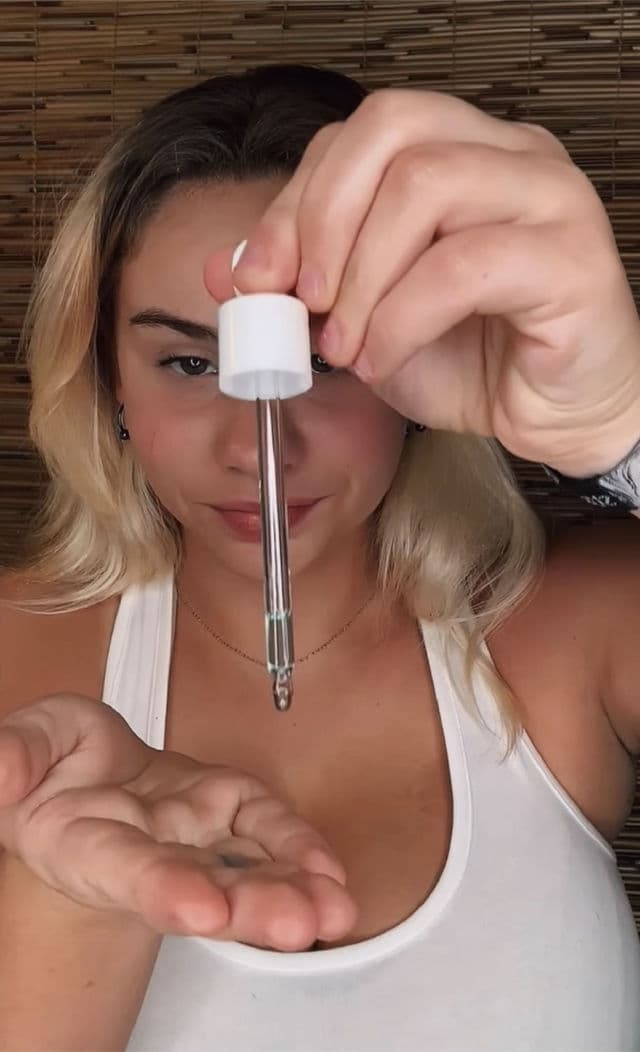 isfrom Three Blend Oil - Coooly review photo by HayGrooves