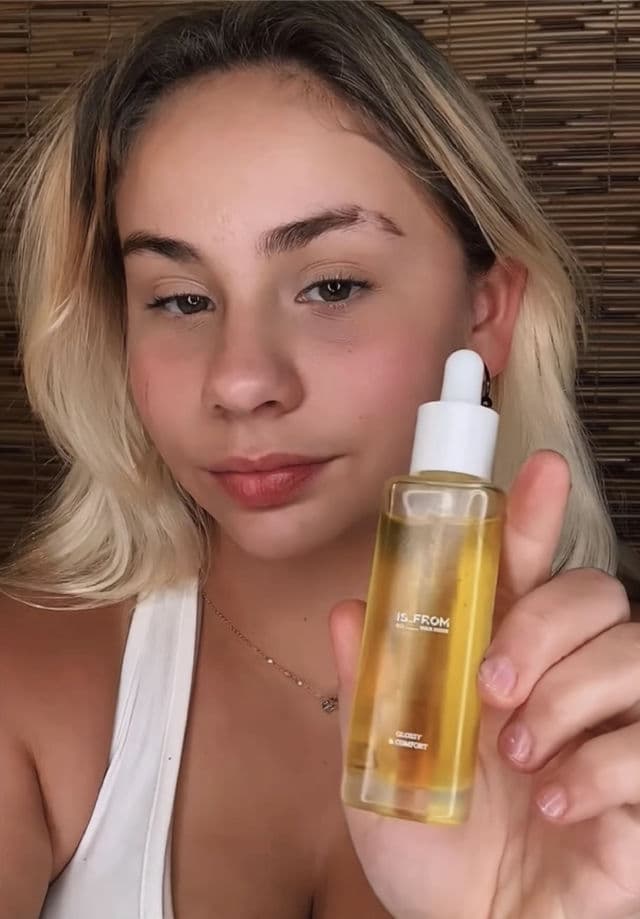 isfrom Three Blend Oil - Golden review photo by HayGrooves