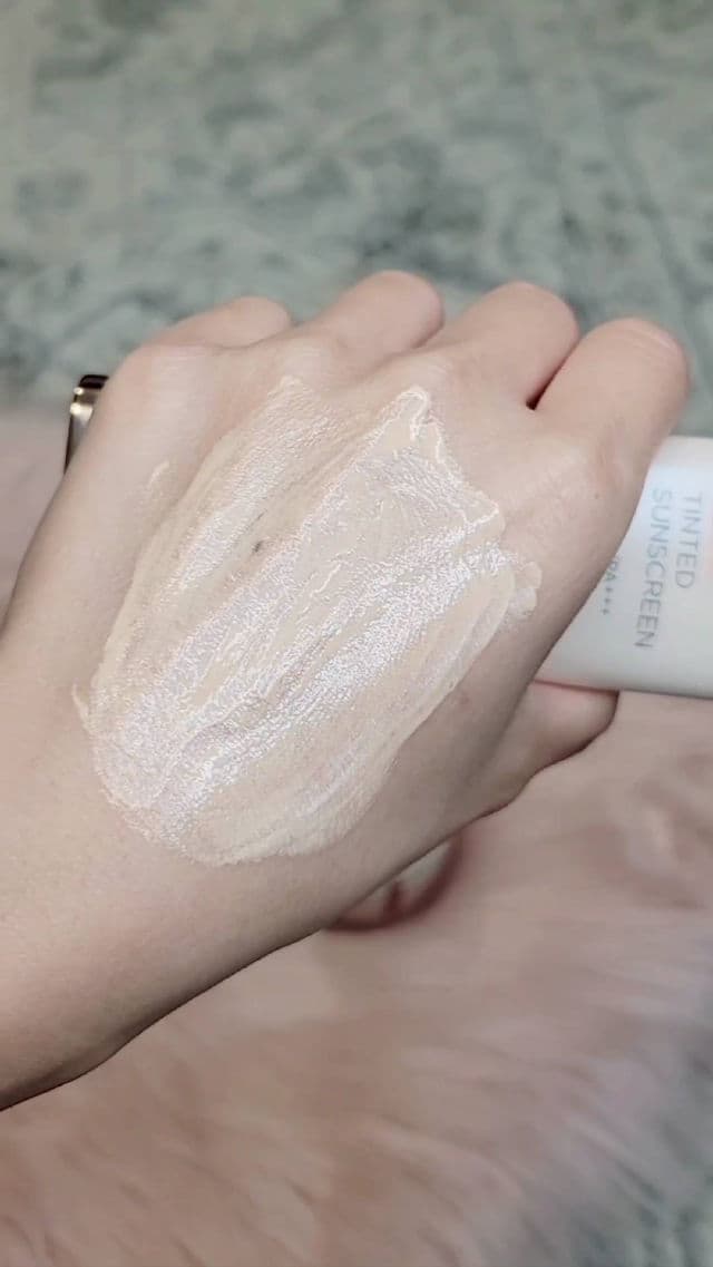 Heimish Artless Glow Tinted Sunscreen SPF50+ PA+++ review photo by JillF