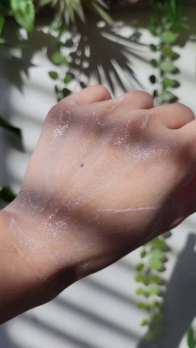 numbuzin No.1 Pure-Full Calming Water Sunscreen SPF50+ PA++++  review photo by JillF