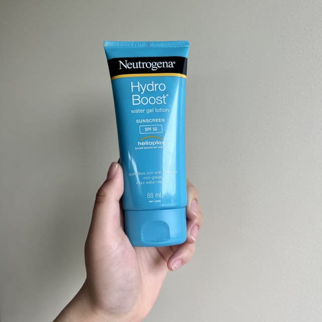 Neutrogena Hydro Boost Water Gel Lotion SPF 50 review photo by jenzhu