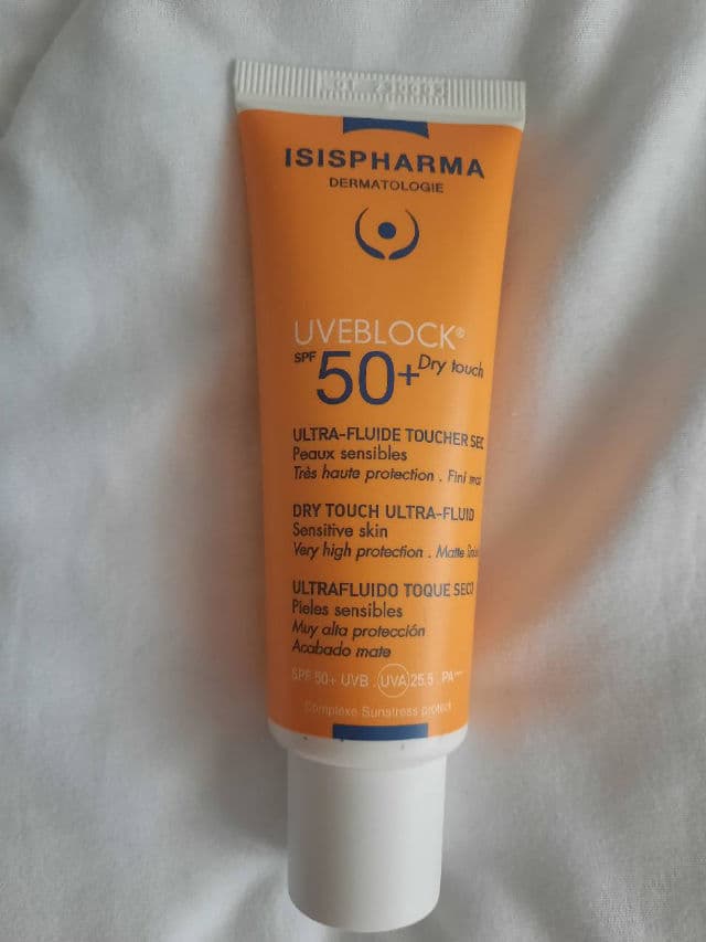 Isispharma UVEBLOCK SPF 50+ Dry Touch review photo by Cecilly