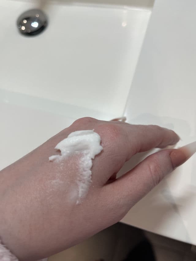 ELIZAVECCA Silky Creamy Donkey Steam Moisture Milky Cream review photo by helenaamyhre