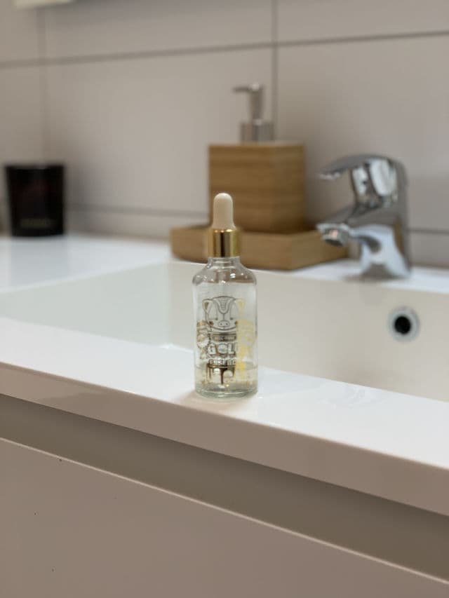ELIZAVECCA Hell-Pore Gold Essence review photo by helenaaokland