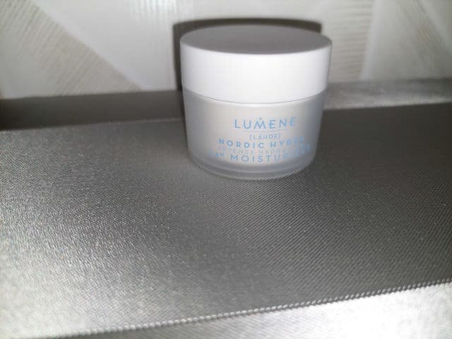 Lumene Nordic Hydra Intense Hydration 24h Moisturizer review photo by browneyedgab