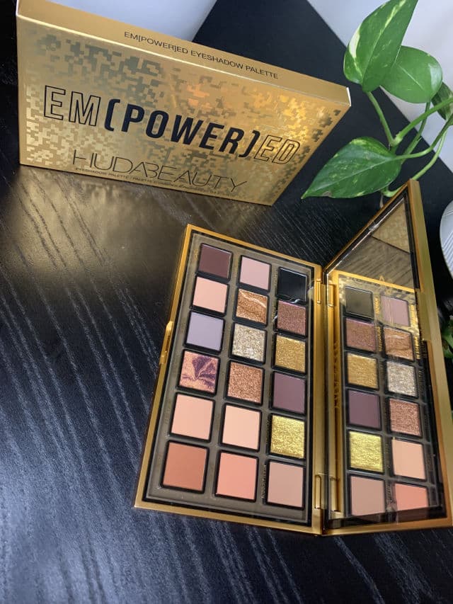 Huda Beauty Empowered Eyeshadow Palette review photo by Samantha89