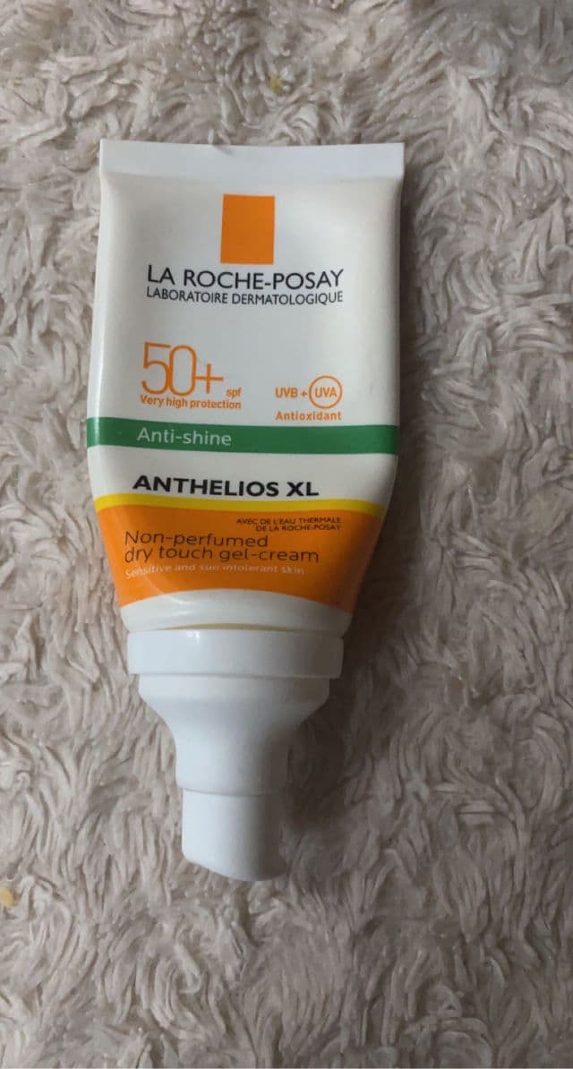 La Roche-Posay Anthelios XL Non-Perfumed Dry Touch Gel Cream SPF50+ review photo by zoldyck01