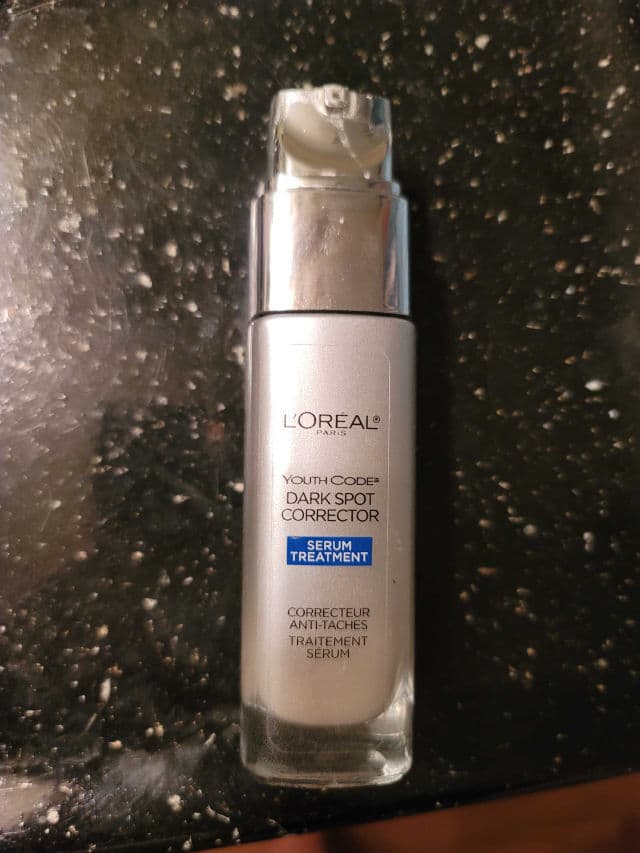 L'Oreal Paris Youth Code Dark Spot Correcting & Illuminating Serum Corrector review photo by Floridagirl