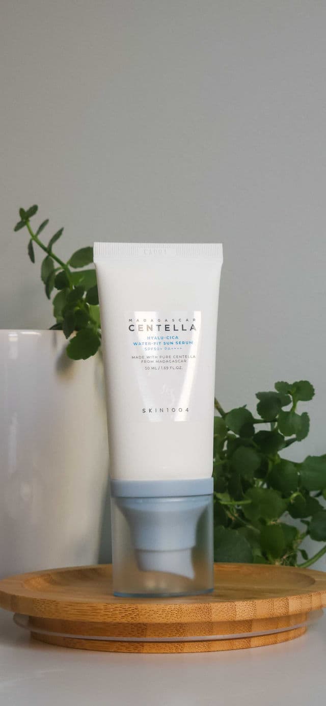 SKIN1004 Madagascar Centella Hyalu-Cica Water-Fit Sun Serum SPF50+ PA++++ review photo by micho