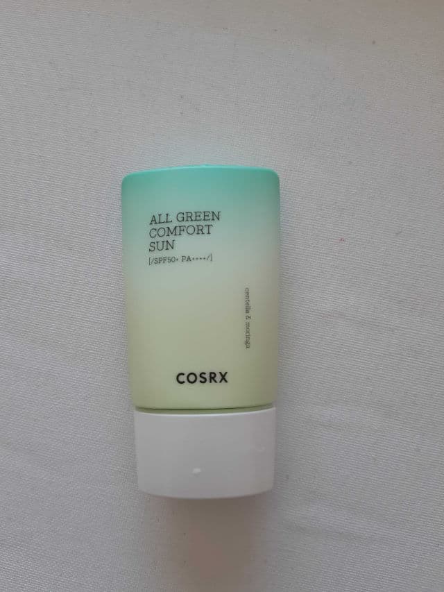 COSRX Shield Fit Green Comfort Sun SPF50+ PA++++ review photo by LaDaniLara