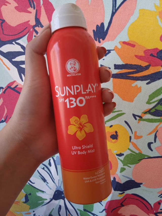 Sunplay UV Body Mist Spray SPF130 review photo by SkinGecko