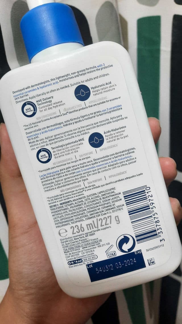 CeraVe Moisturizing Lotion (EU) review photo by NellaMonrroy