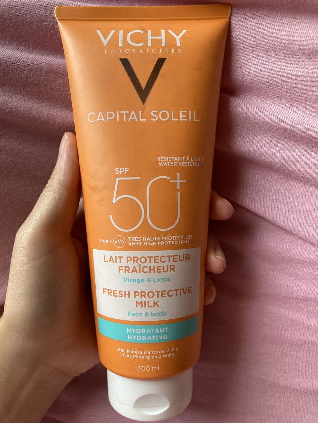Vichy Capital Soleil Beach Protect Sun Milk SPF 50+ review photo by rociojavibeauty