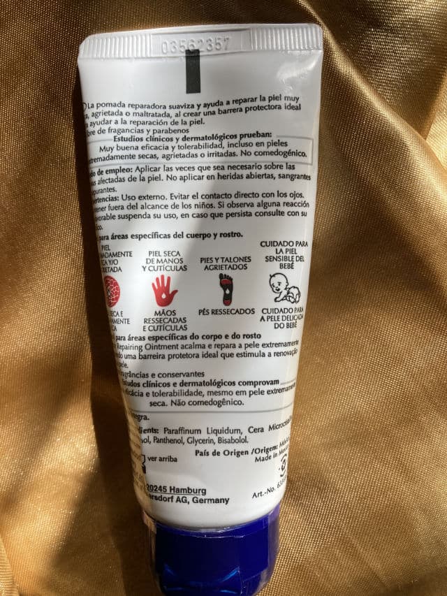 Eucerin Aquaphor Soothing Skin Balm review photo by rociojavibeauty