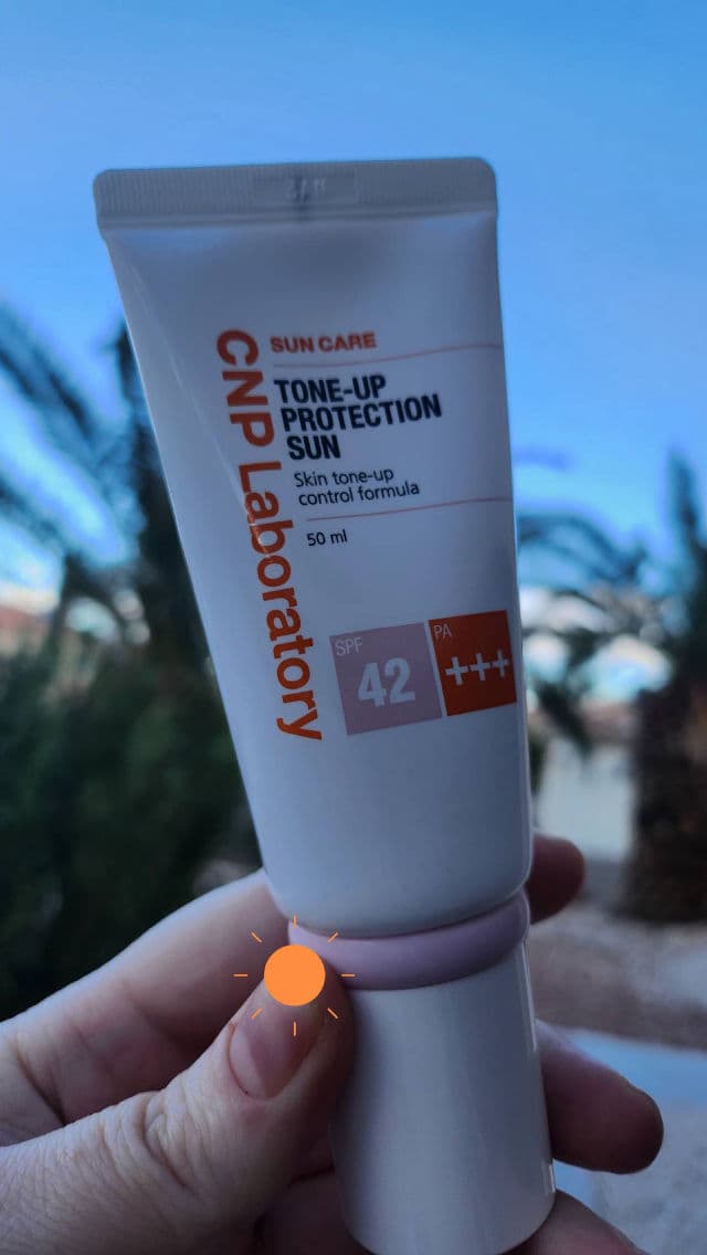 CNP Laboratory Tone Up Protection Sun SPF42 PA+++ review photo by NikiRed72