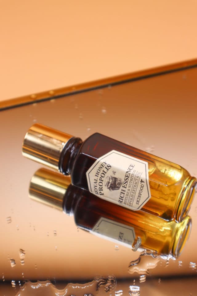 SKINFOOD Royal Honey Propolis Enrich Essence review photo by adinaikai