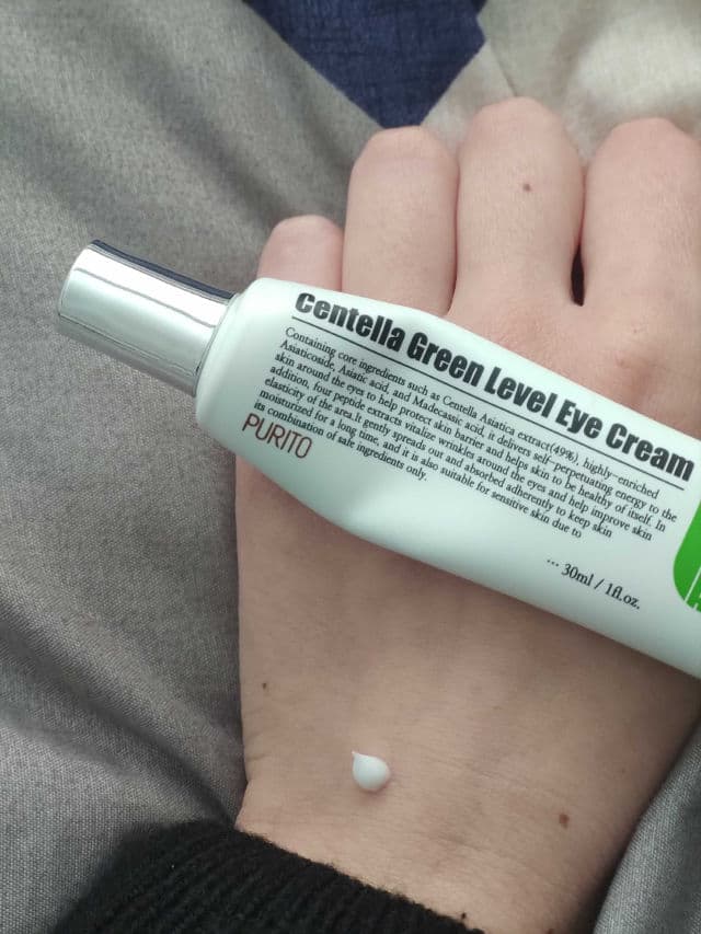 PURITO Centella Green Level Eye Cream review photo by protectorsolarforeve