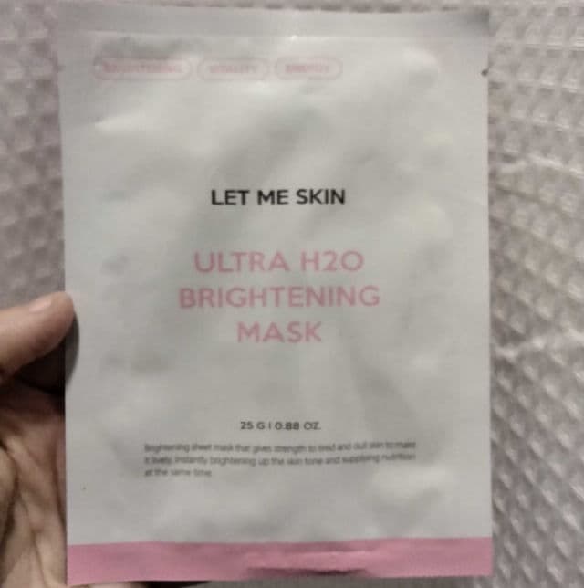 Let Me Skin Ultra H2O Brightening Mask review photo by ProVanityFX