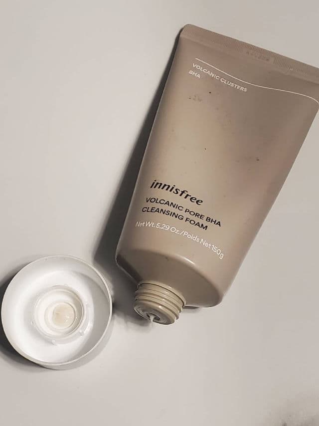 INNISFREE Volcanic Pore BHA Cleansing Foam review photo by crimsoncyanide