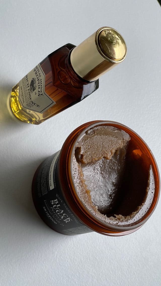 SKINFOOD Black Sugar Perfect Essential Scrub 2X review photo by mona29