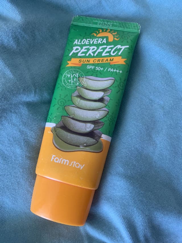 Farmstay Aloe Vera Perfect Sun Cream SPF 50+ PA+++ review photo by Ethelkin