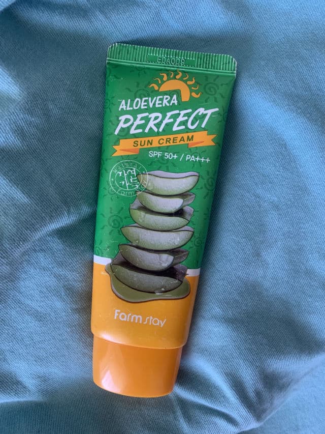 Farmstay Aloe Vera Perfect Sun Cream SPF 50+ PA+++ review photo by Ethelkin