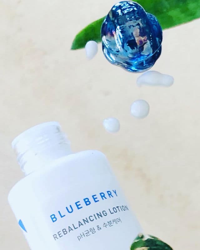 INNISFREE Blueberry Rebalancing Lotion review photo by nabtly