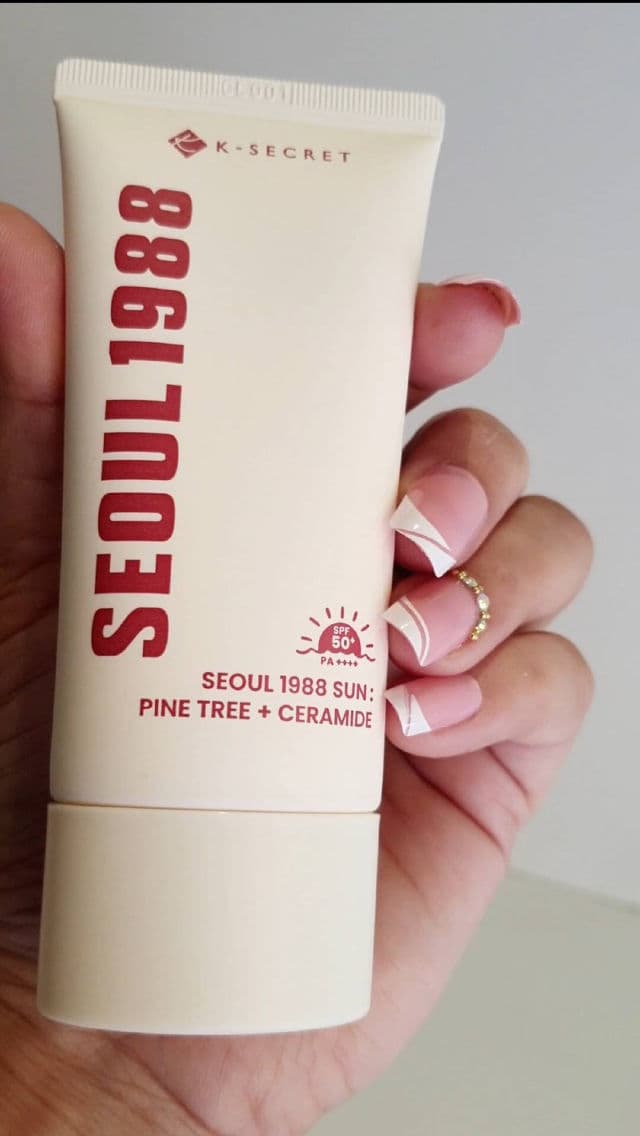 K-Secret Seoul 1988 Sun : Pine Tree + Ceramide SPF50+ PA++++ review photo by Picky44971