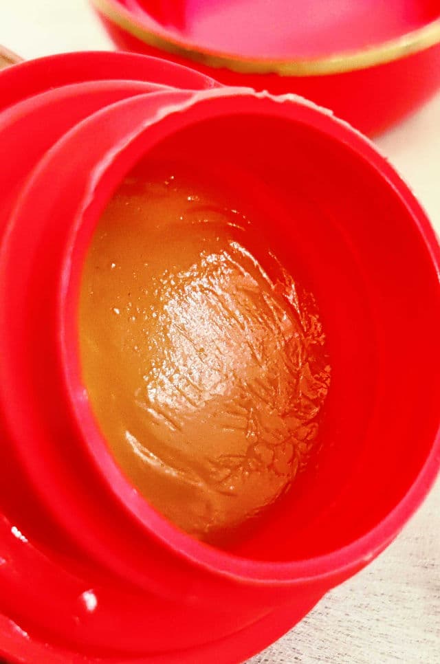 Oriflame Tender Care Protecting Balm with Strawberry Seed Oil review photo by skincarewithbookworm