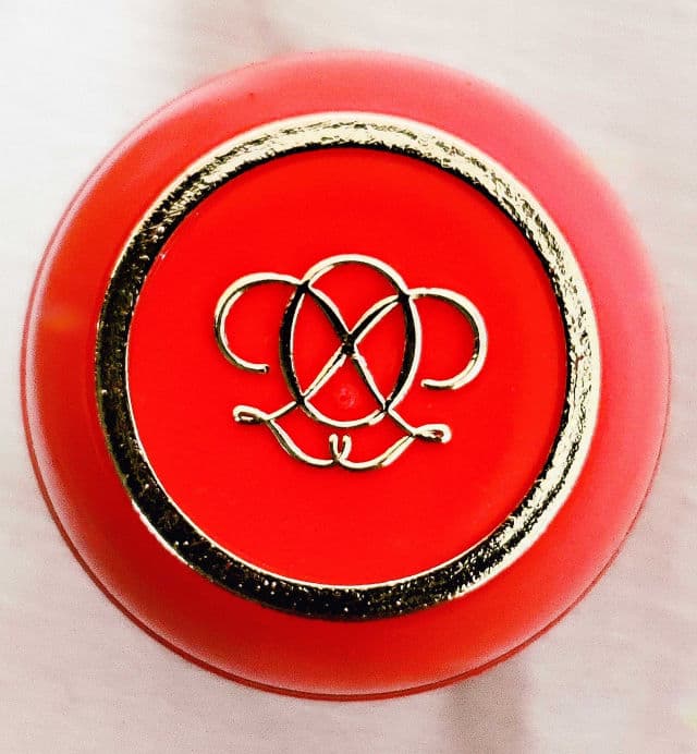 Oriflame Tender Care Protecting Balm with Strawberry Seed Oil review photo by skincarewithbookworm