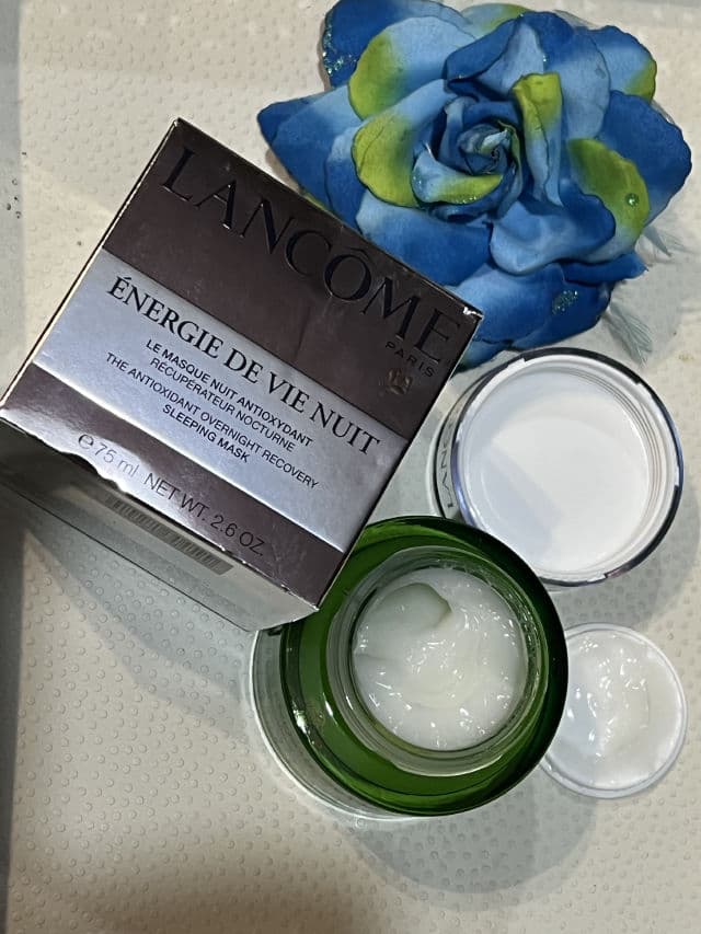 Lancome nergie De Vie Water-Infused Moisturizing Cream review photo by Foxie1979
