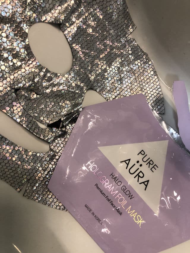 Pure Aura Halo Glow Hologram Foil Mask review photo by AlissonK