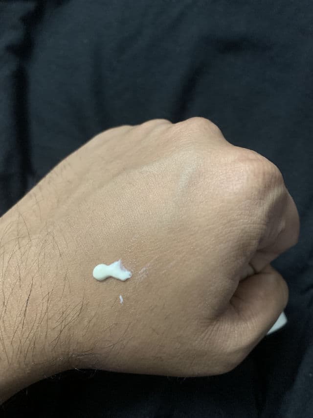 Eucerin Photoaging Control CC Tinted Cream Fair SPF 50+ review photo by DanYacb