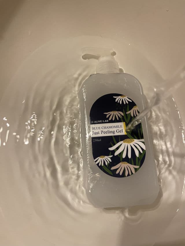 ALIVE:LAB Blue Chamomile Just Peeling Gel review photo by KyubiNo