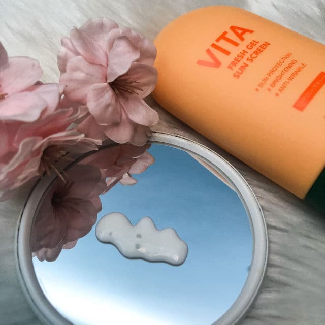 The Yeon Vita Fresh Gel Sun Screen SPF50+/PA+++ review photo by PrincessDiary98