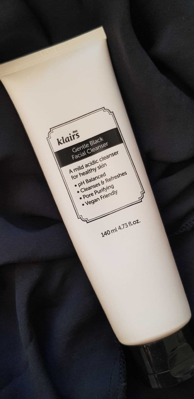 Dear, Klairs Gentle Black Facial Cleanser review photo by letskinbeskin