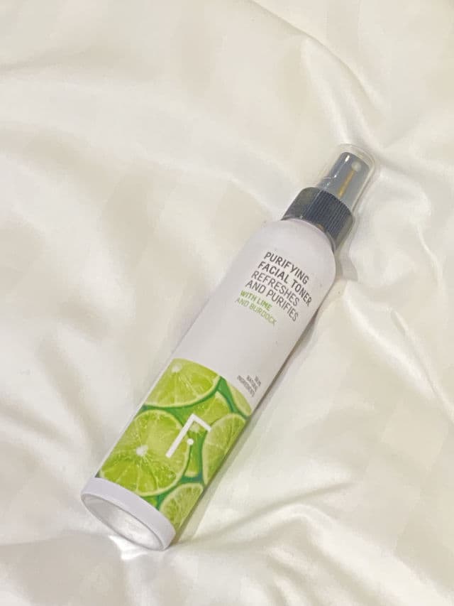 Freshly Cosmetics Detox Purifying Facial Toner review photo by Dewologyyy