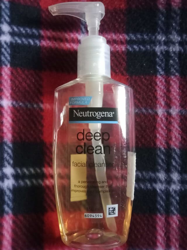 Neutrogena Deep Clean Facial Cleanser, for Normal to Oily Skin review photo by Nyyd