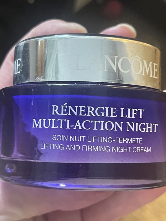 Lancome Rénergie Lift Multi-Action Night review photo by Carabear