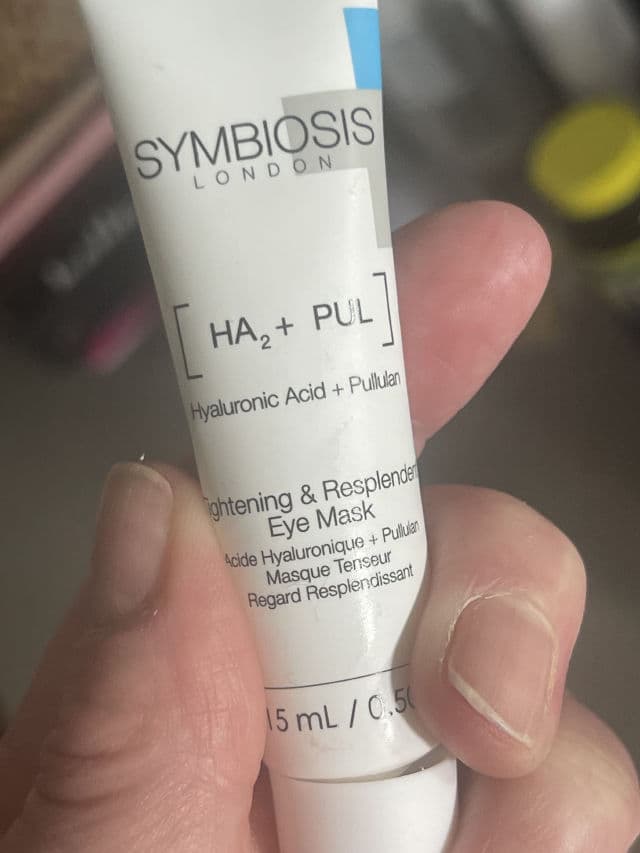 Symbiosis London Tightening & Resplendent Eye Mask review photo by Carabear