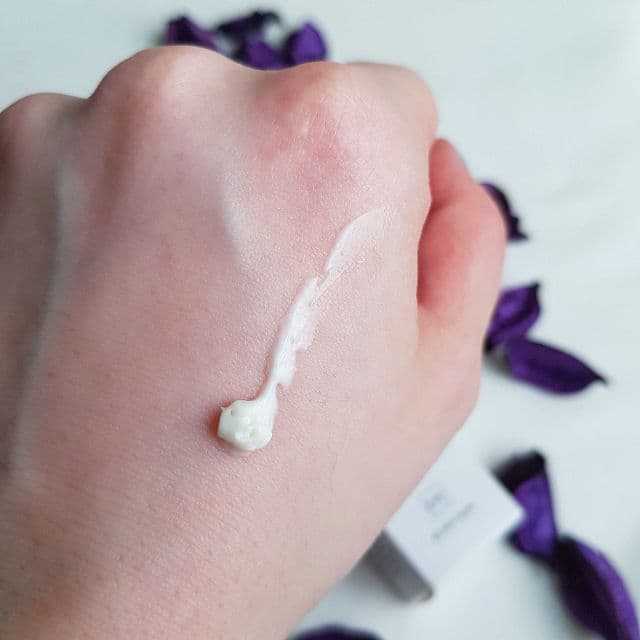 facetheory Ocuwake Eye Cream EYE1 review photo by makeupeyes10