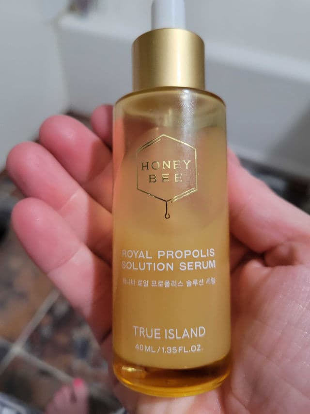 True Island Honey Bee Royal Propolis Solution Serum review photo by DrMoate