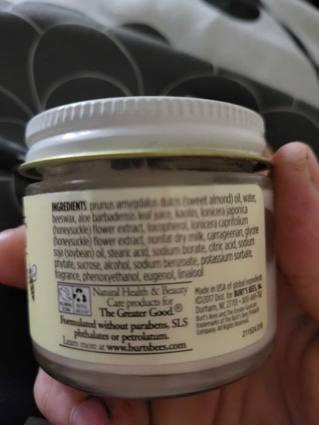 Burt's Bees Almond & Milk Hand Cream review photo by Drmoate
