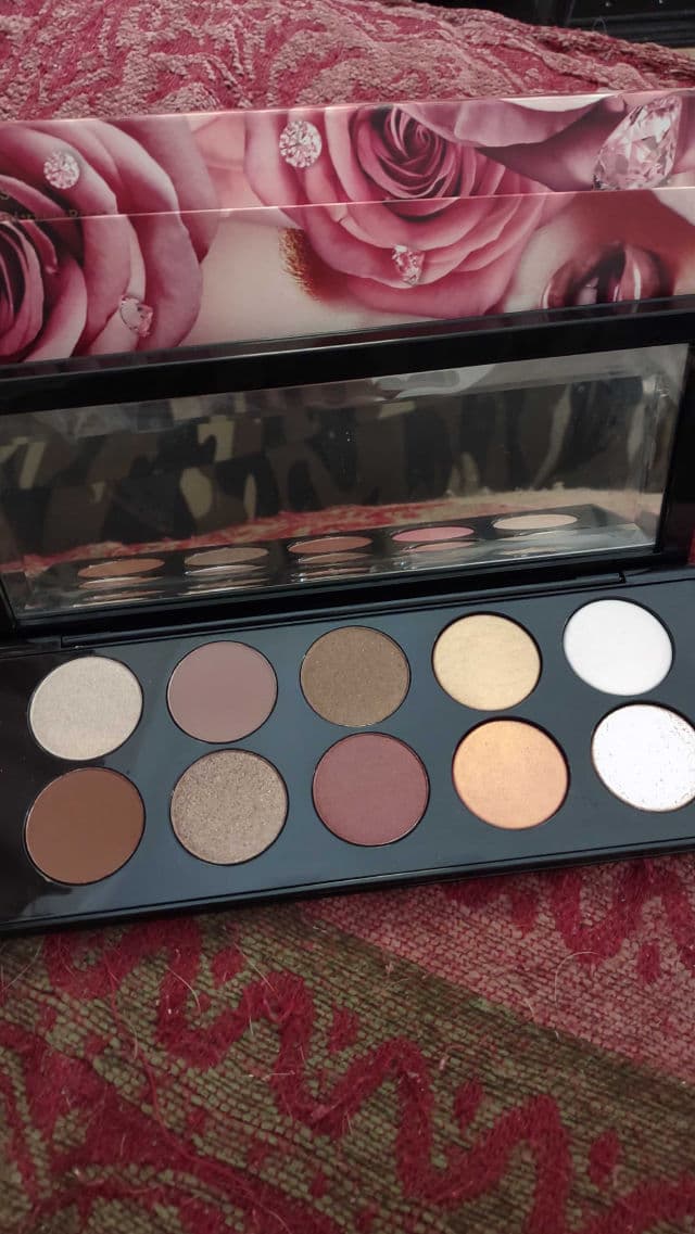 Pat McGrath Labs Huetopian Dream Mothership Palette review photo by sherrybeautyspot