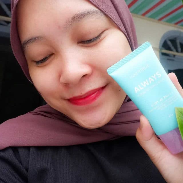 Innertrue Always Aqualite Sunscreen SPF45 PA+++ review photo by pingkywahyu