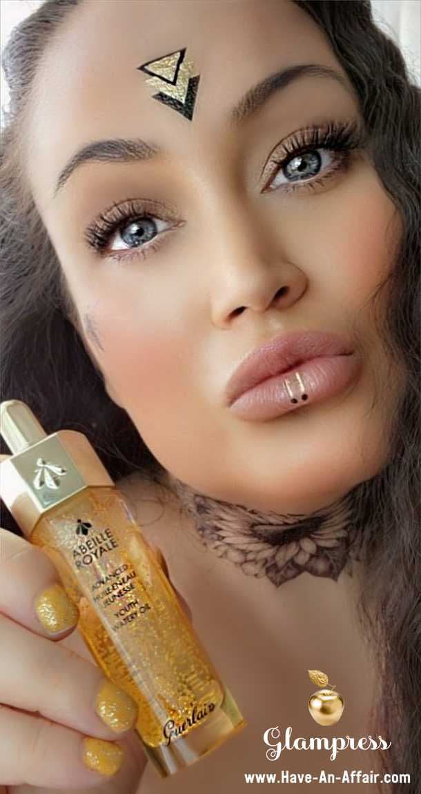 Guerlain Abeille Royale Advanced Youth Watery Oil review photo by Glampress